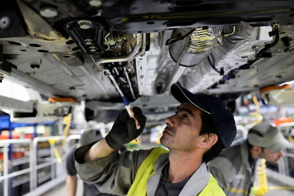 France Quand l'industrie automobile se réveille...
