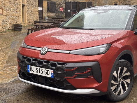 La face avant biseautée apporte plus de dynamisme.