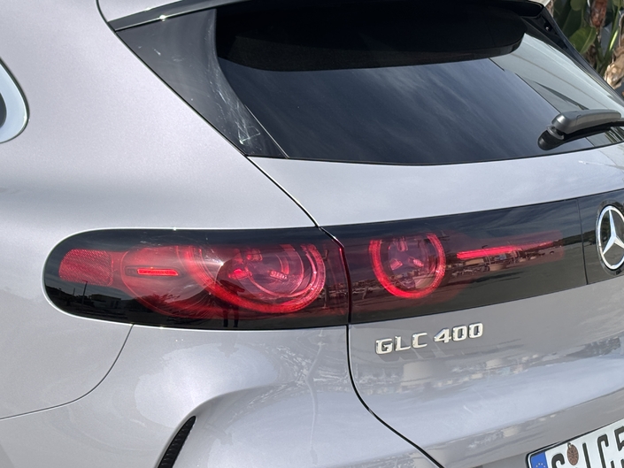 Le Mercedes GLC électrique met le BMW iX3 dans sa ligne de mire