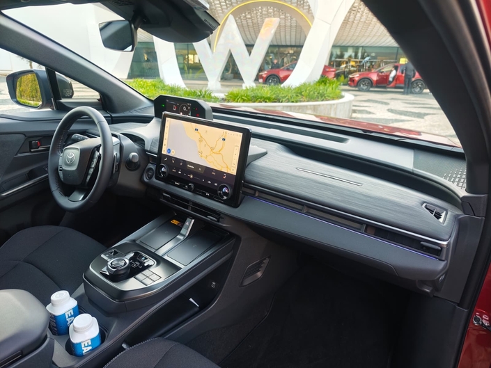 Les premières images en direct de l’essai du Toyota C-HR +