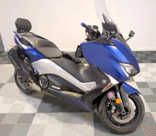 Scooter Yamaha T-Max XP 530 D 2017 (lot n° 10)