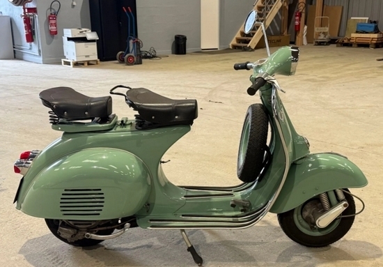 Scooter Vespa ACMA 125 cm3 1958 (lot n° 6)