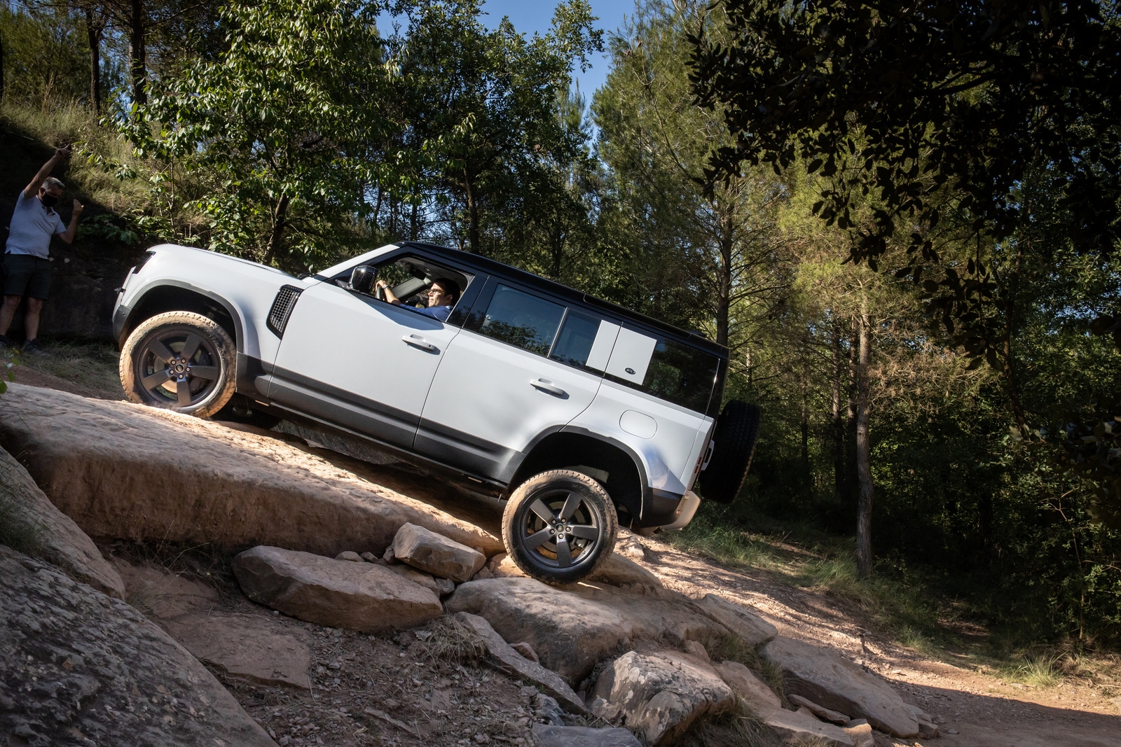 Land rover f25