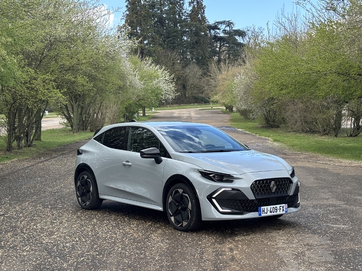 Renault Clio TCe 115 : le retour du thermique sans hybridation pour casser les prix