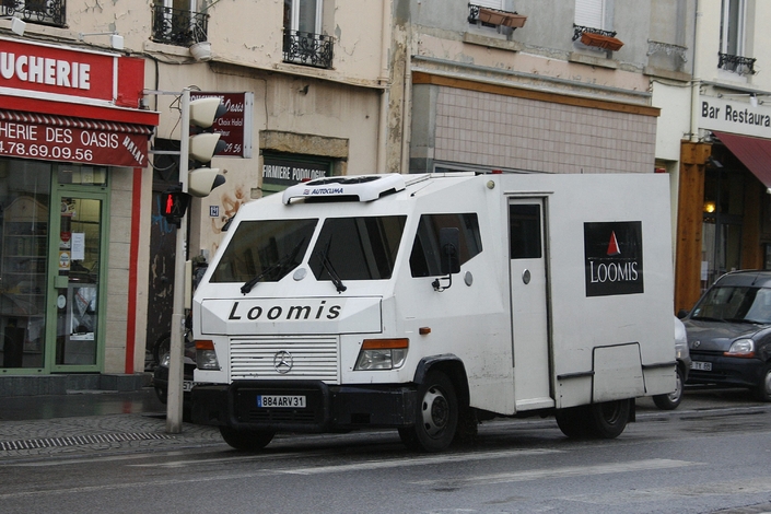 C'est rue de Montagny, à Lyon, que Toni Musulin a stoppé le fourgon de transport de fonds avant de disposer les sacs de billets présents dans la cellule forte dans un Renault Kangoo garé à proximité - Crédit Maxppp