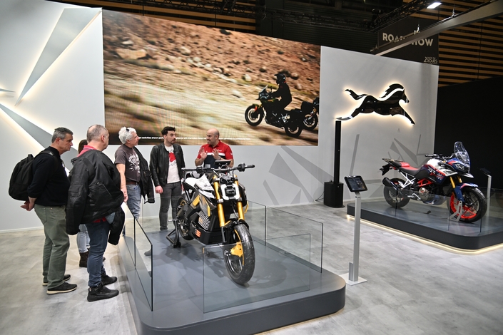 TVS arrive en France : les révélations exclusives du géant indien sur son plan d’attaque