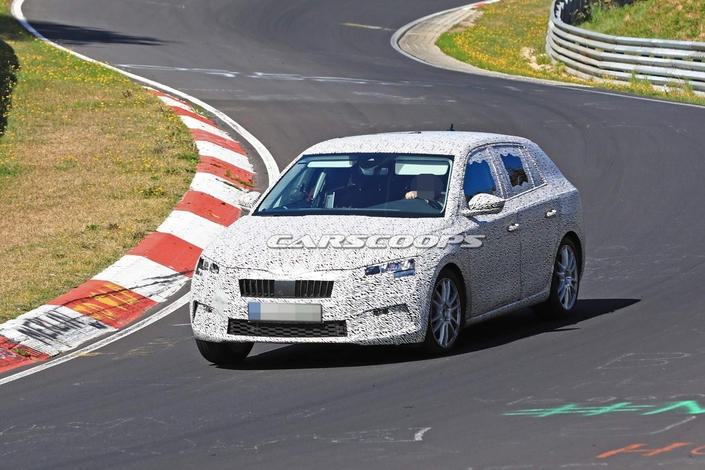 La future Skoda Rapid Spaceback à l'attaque du Nürburgring