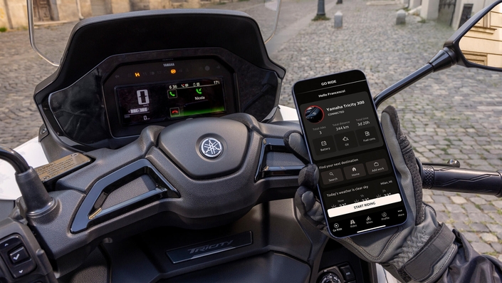 Une grande première pour le nouveau Tricity 300, le scooter trois-roues urbain haut de gamme de Yamaha