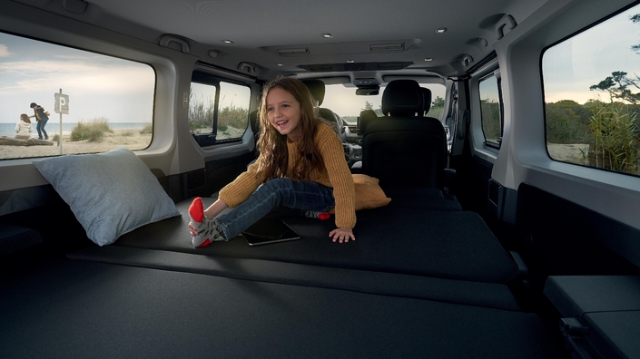 Une banquette-lit symbolique mais qui peut s’avérer utile.