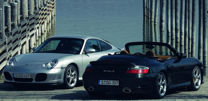 Les Turbo S (coupé et cabriolet), apparues en 2004, sont les variantes les plus rares et collectionnables de la Porsche 996 Turbo.