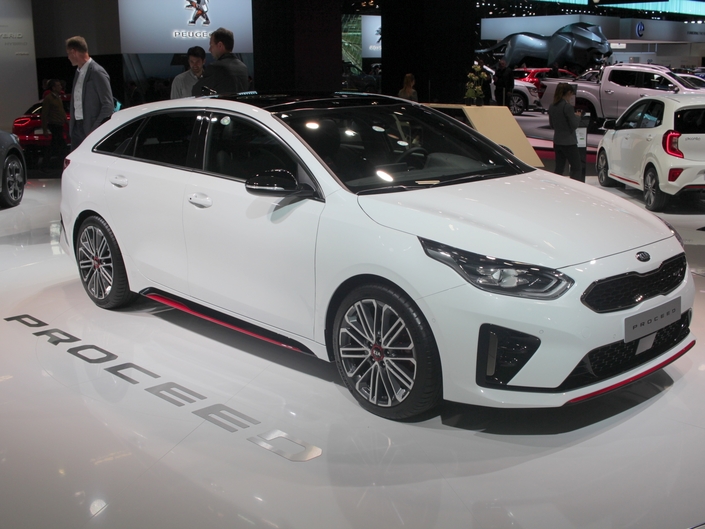 Kia ProCeed : break de classe - Vidéo en direct du Mondial de Paris 2018