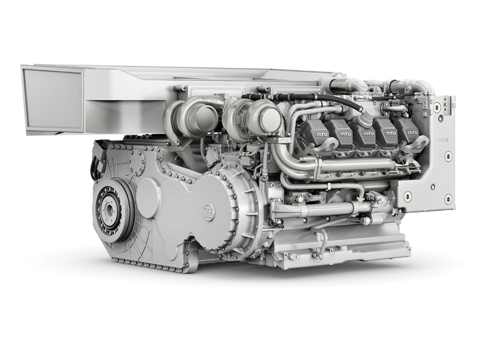 Ce moteur 10 cylindres inédit, développé par Rolls-Royce, constitue le cœur d’un groupe motopropulseur hybride parallèle délivrant une puissance totale supérieure à 1 900 ch.
