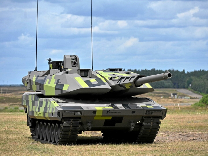 1 900 ch de puissance : le nouveau monstre de Rolls-Royce qui va propulser le char du futur.