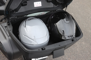 Quelle est la meilleure voyageuse chez BMW ? La R 1300 RT ou R 1300 GS Adventure ? 