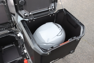 Quelle est la meilleure voyageuse chez BMW ? La R 1300 RT ou R 1300 GS Adventure ? 