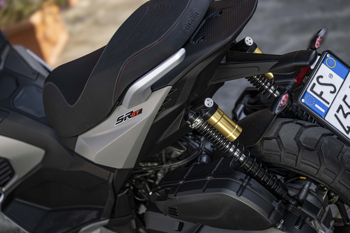 Aprilia SR GT 400 : le scooter crossover à l’esprit course