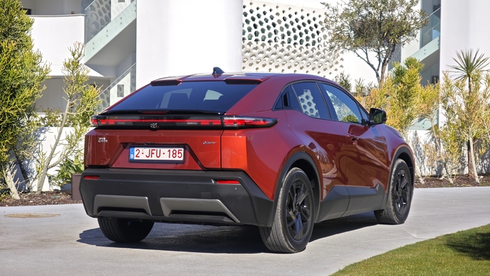 À 39 600 €, le C-HR + est-il enfin le premier bon véhicule électrique de Toyota ?