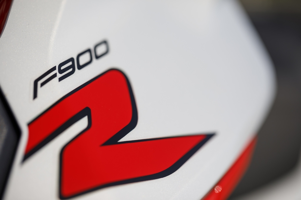 Essai - BMW F900 R : la raison l'emporte ! - Page 3