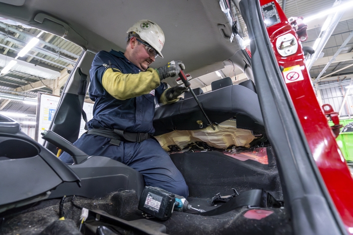 Tous les éléments sont retirés pour être examinés, réparés ou recyclés.