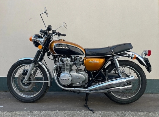 Honda CB 500 Four 1972 (lot n° 21)