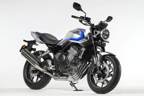 La nouvelle sportive quatre-cylindres Honda CBR400R Four E-Clutch présentée au Japon