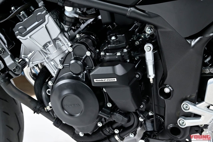 La nouvelle sportive quatre-cylindres Honda CBR400R Four E-Clutch présentée au Japon