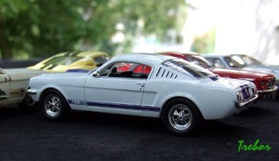 Miniature : 1/43ème - Shelby GT305