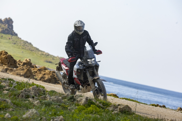 La Yamaha Ténéré 700 World Raid 2026 est une invitation au voyage à ne surtout  pas manquer