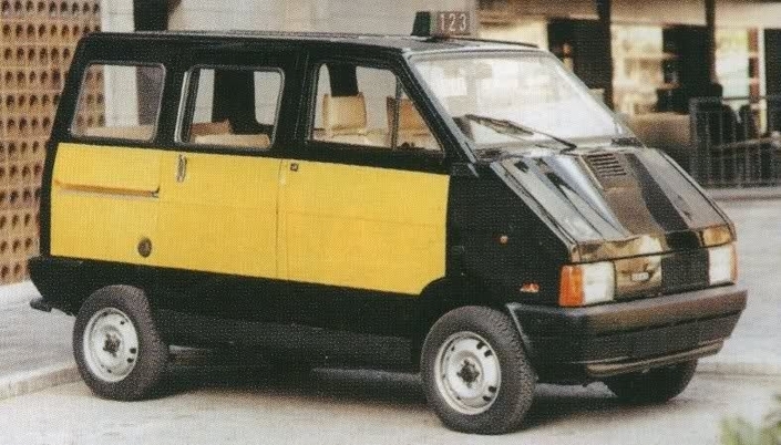 Un physique difficile, mais un usage facile et 6 places dans une auto de 3,40 m seulement.