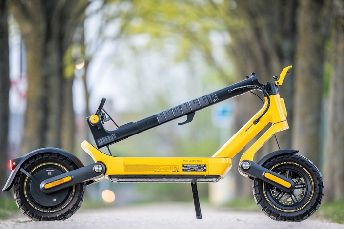 Essai Xiaomi Scooter 6 Ultra : un avant-goût de la voiture électrique chinoise