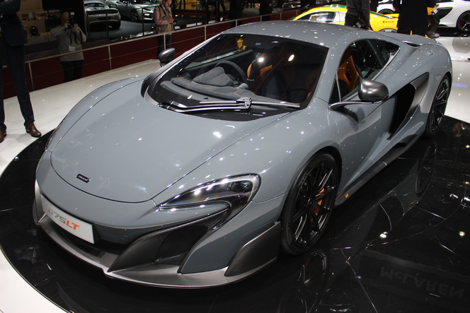 McLaren 675 LT : l'hommage - En direct du Salon de Genève 2015