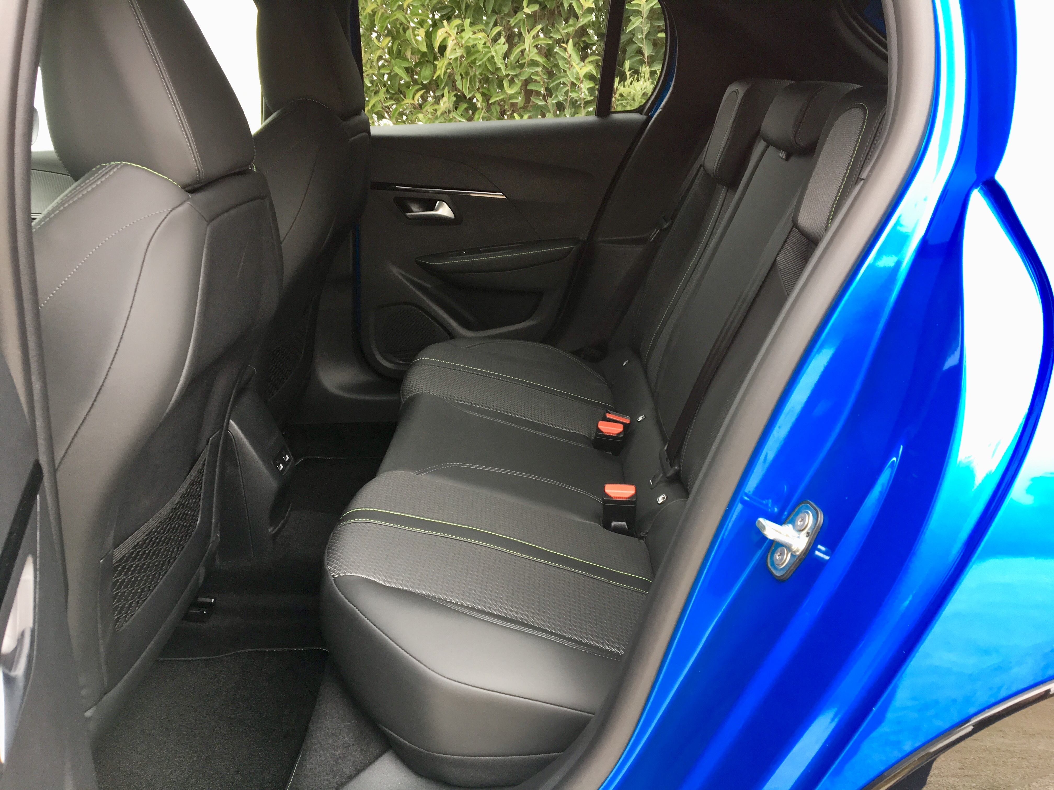 Essai Xxl Peugeot 8 Tout Savoir Sur La Voiture De L Annee