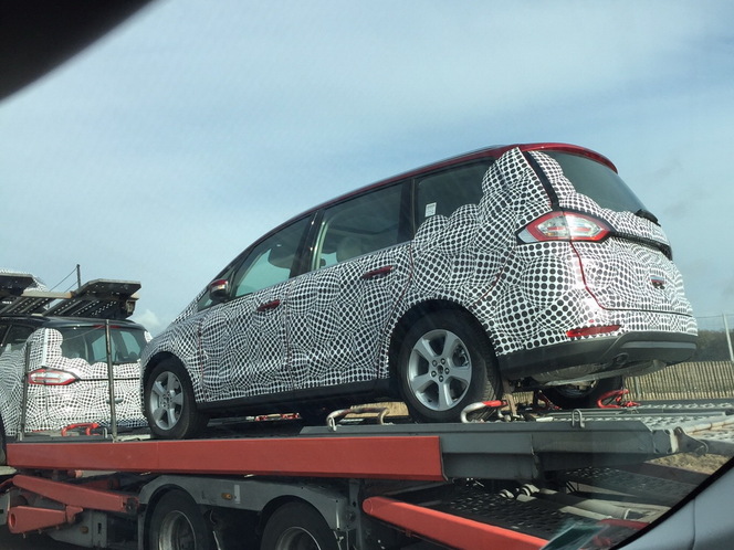 Scoop : le nouveau Ford Galaxy de sortie