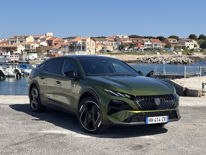 Pour la Peugeot 408 restylée, c'est maintenant ou jamais