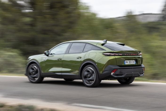 Pour la Peugeot 408 restylée, c'est maintenant ou jamais