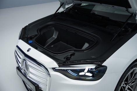 Le coffre est particulièrement généreux puisqu'il propose 100 litres.