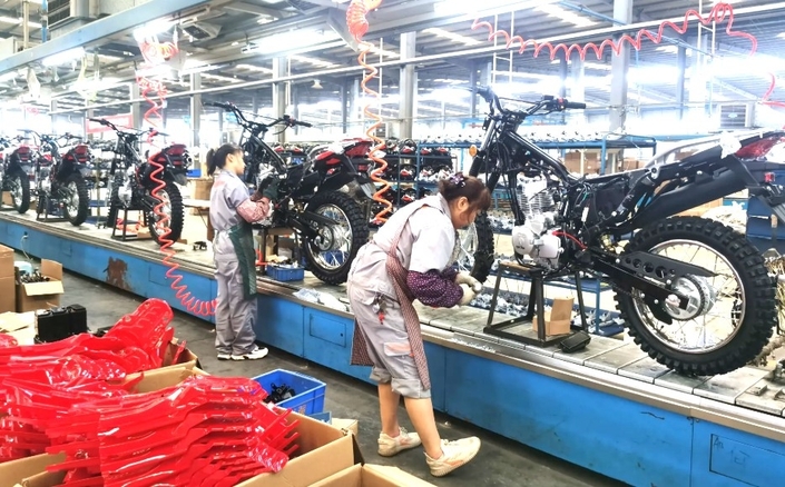 « Dans 5 ans, 50 % des marques seront chinoises » : l’avertissement brutal qui vise l’Europe… et annonce un séisme