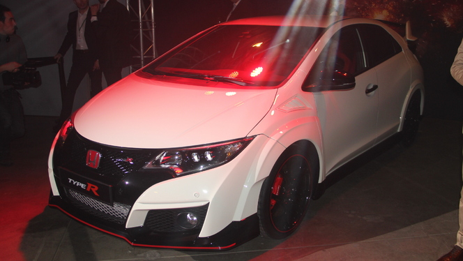 Honda Civic Type R et NSX : va y'avoir du sport ! - Vidéo en direct du salon de Genève 2015