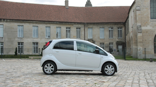 Essai vidéo - Citroën C-Zero/Peugeot Ion : 0 émission, 0 sensation 0 vente ? 