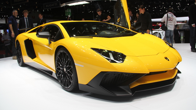 Lamborghini Aventador SV : pour Superveloce - En direct du salon de Genève 2015