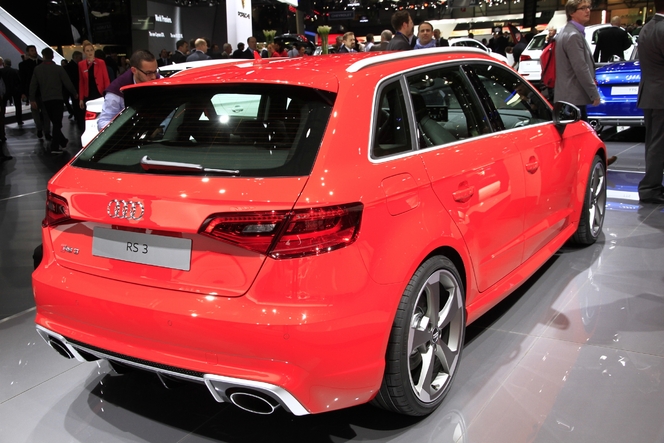 Audi RS3 Sportback : la plus puissante des compactes - En direct du salon de Genève 2015