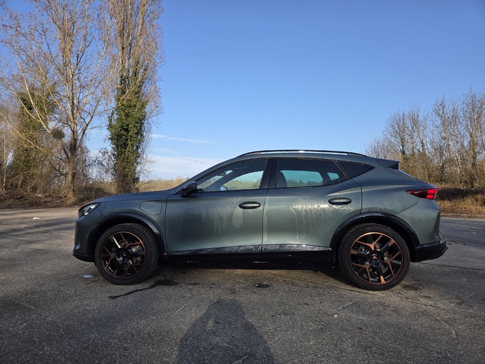 Le profil sportif du Formentor est une promesse de performances. Promesse tenue ?