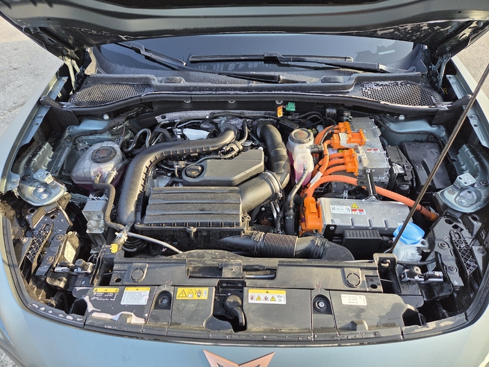 Les variantes eHybrid prennent désormais pour base le 1.5 TSI.