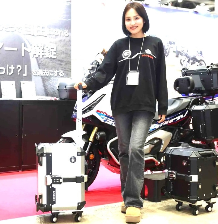 Le top-case devient une valise… gadget génial ou vraie révolution pour les motards ?