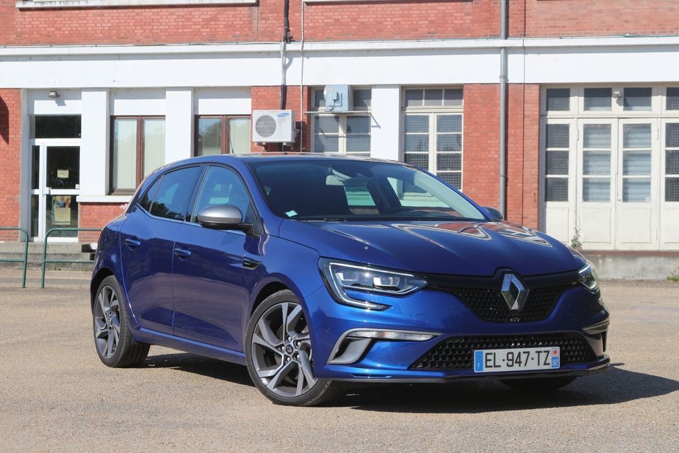 Essai Renault Mégane GT dCi 165 (2017) fort contrôle Essai Renault Mégane GT dCi 165 (2017) fort contrôle