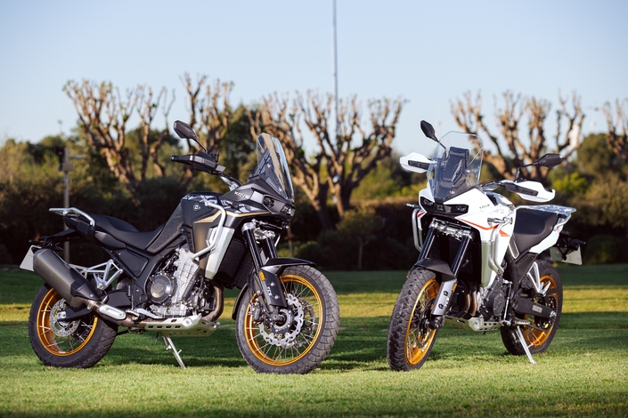 Peut-on faire plus polyvalent, moins cher et aussi fun que la Kove 800X GT ?