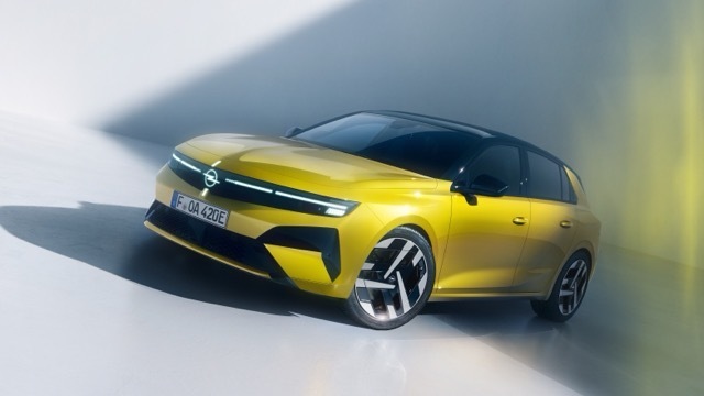L’Opel Astra se démarque habilement des autres compactes du groupe Stellantis.