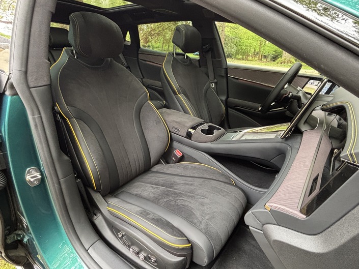 Essai Denza Z9GT EV : l'anti-Porsche Taycan signée BYD à l'essai