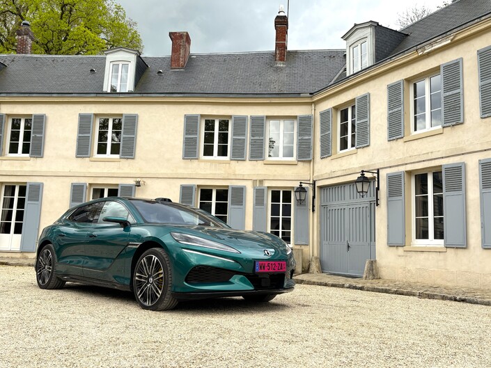 Essai Denza Z9GT EV : l'anti-Porsche Taycan signée BYD à l'essai