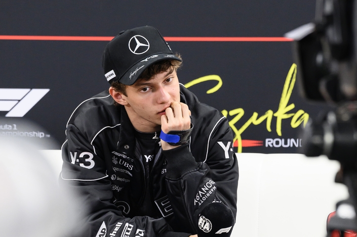 Le prodige des paddocks Kimi Antonelli a droit lui aussi à sa page. Photo MaxPPP.